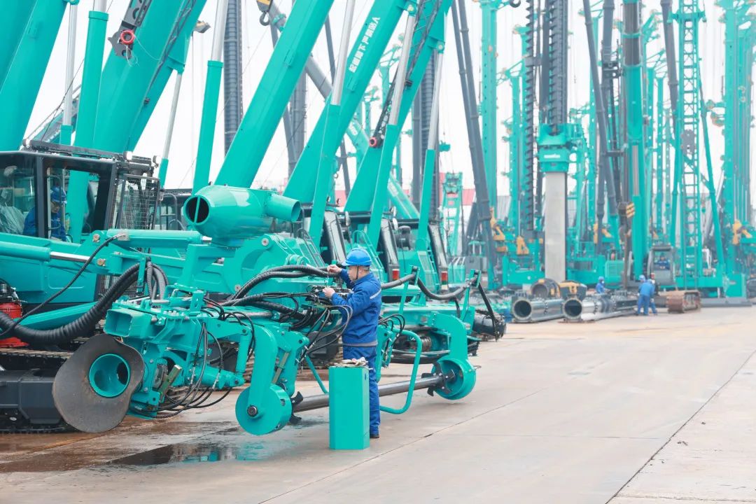 向着冲耀眼标全力以赴！尊龙凯时ag智能正式开工