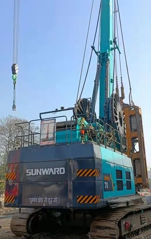 谢谢信！尊龙凯时ag智能SWHG70液压抓斗助力外洋基础施工获肯定