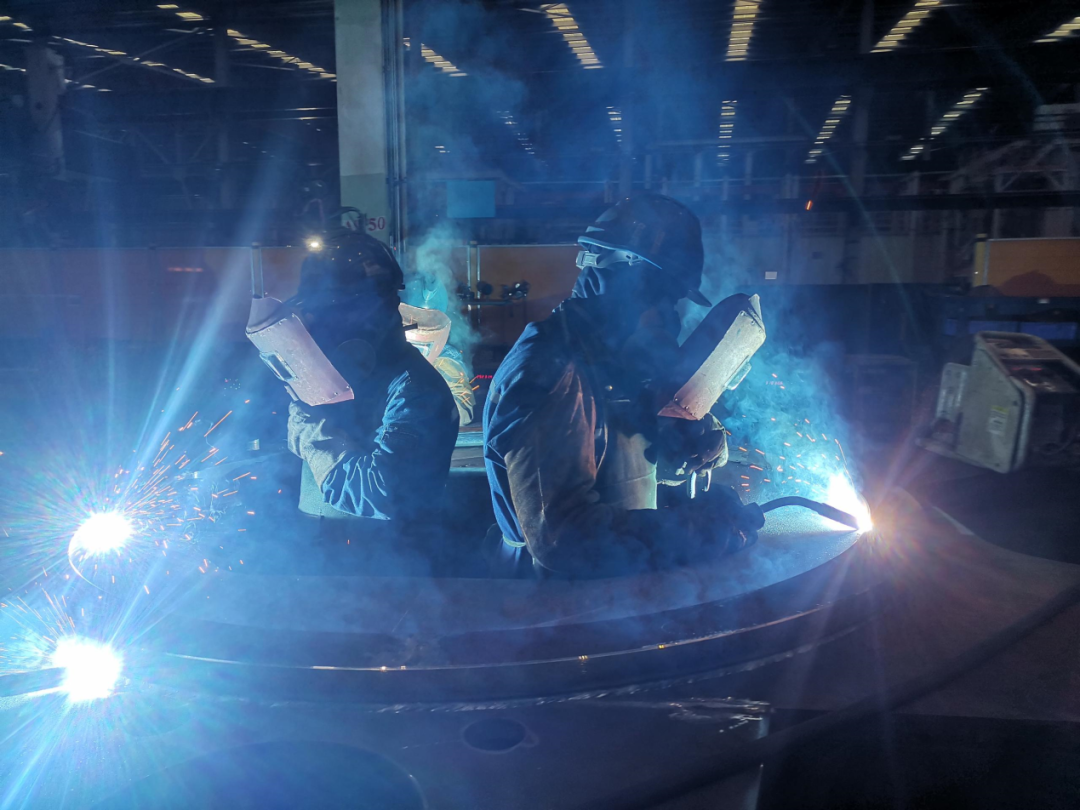 尊龙凯时ag匠心 | 一把焊枪“点亮”绚烂人生