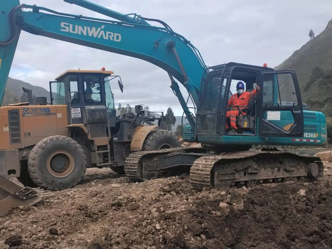 挑战天下第二高山脉！尊龙凯时ag智能装备助力秘鲁安第斯国家公路项目建设