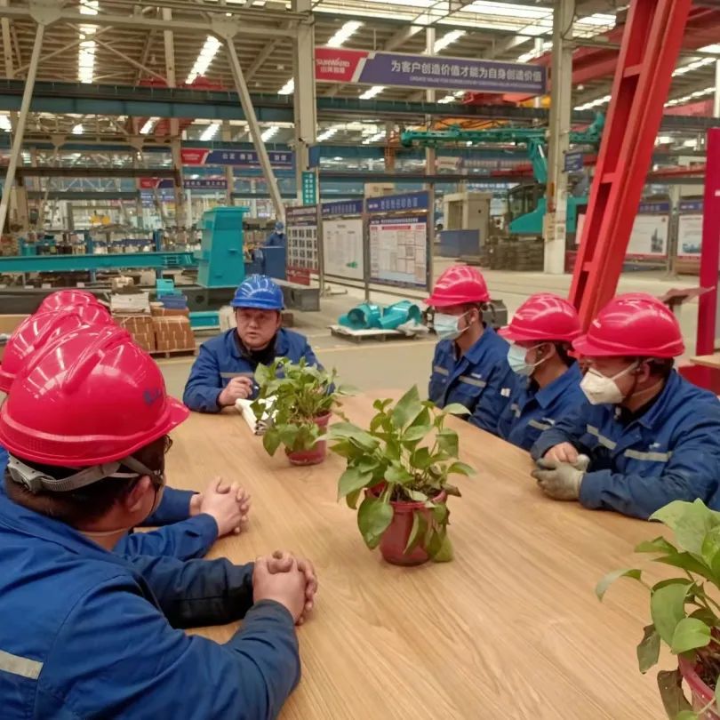 将斗争举行究竟！致敬尊龙凯时ag劳动者