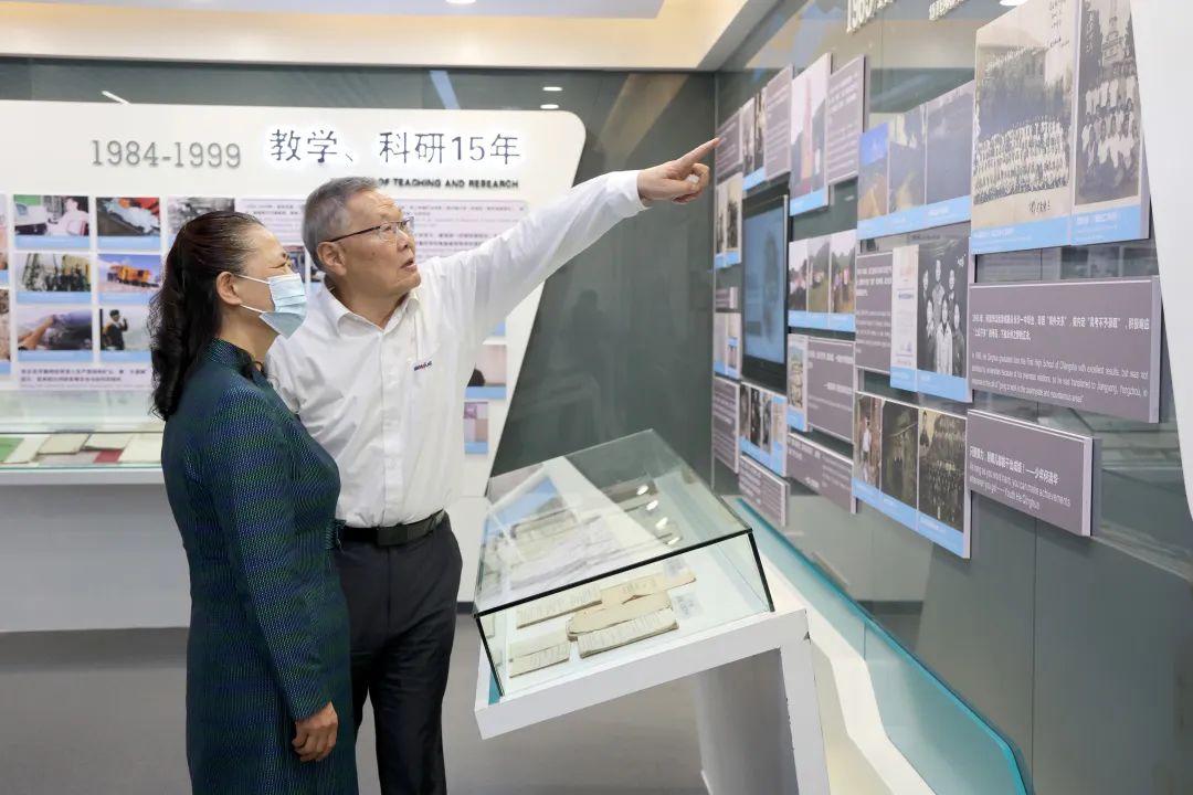 深化产学研相助！中南大学校长、中国工程院院士田红旗率团造访尊龙凯时ag智能