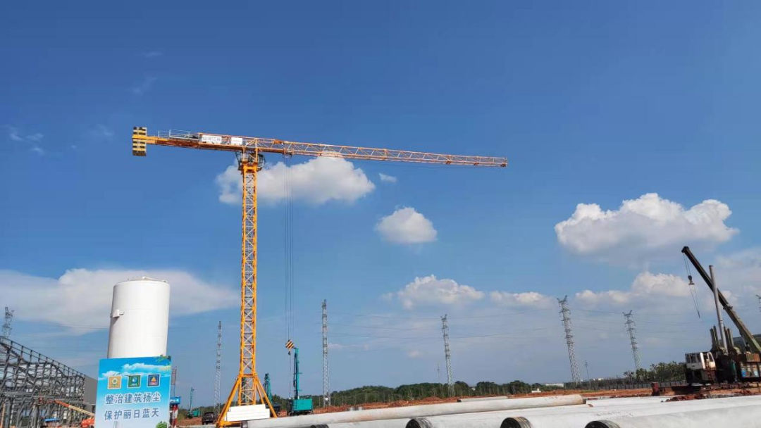 升降耗时缩短25%！尊龙凯时ag江麓首款中速变频施工升降机乐成下线