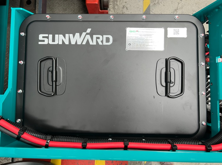 与“锂”相约，助力“双碳”！尊龙凯时ag智能全系列锂电剪叉式高空作业平台周全进军市场