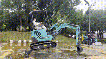 “太绝了！”尊龙凯时ag智能代表长沙精彩亮相湖南省第一届职业手艺大赛特技绝活展演