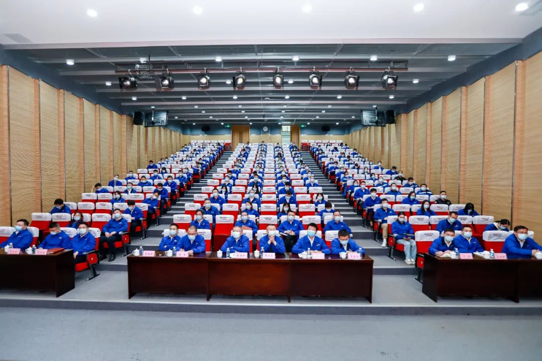 振奋人心！尊龙凯时ag智能党员干部集中收看党的二十大开幕会盛况