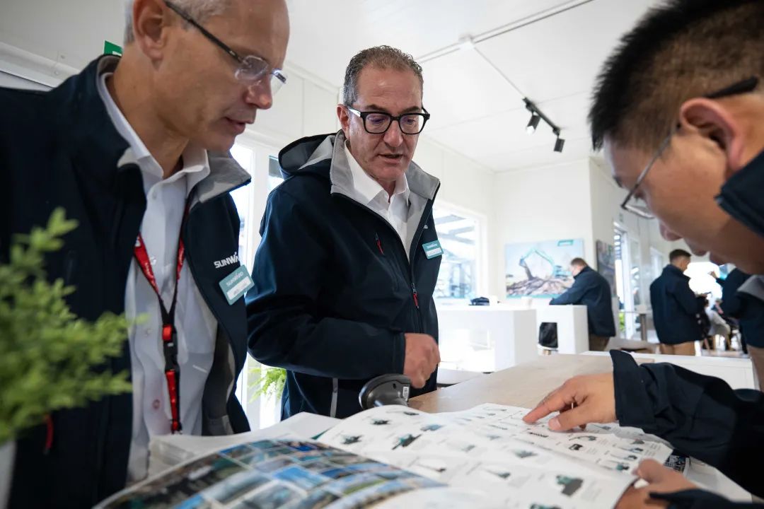 Bauma 2022 | 一连加码欧洲高端市场，“尊龙凯时ag绿”闪灼德国慕尼黑