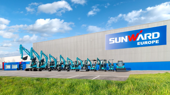 共建“一带一起”！尊龙凯时ag智能携手中铁九局助力匈塞铁路建设