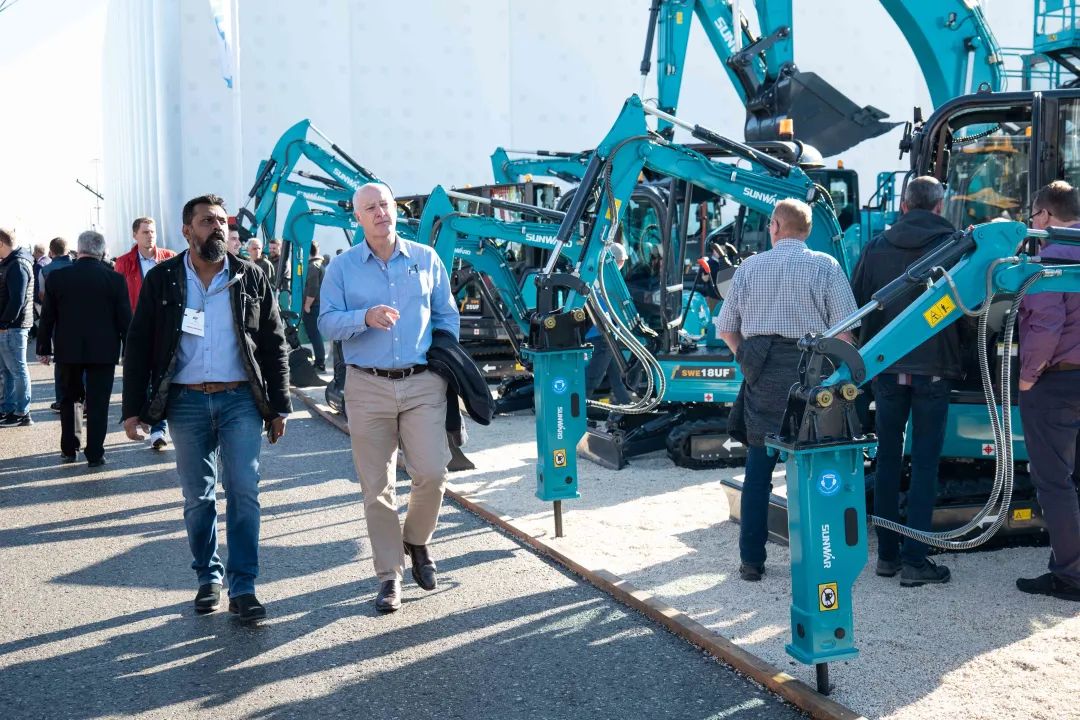 Bauma 2022 | 一组火热现场图带您重温尊龙凯时ag智能德国宝马展之旅