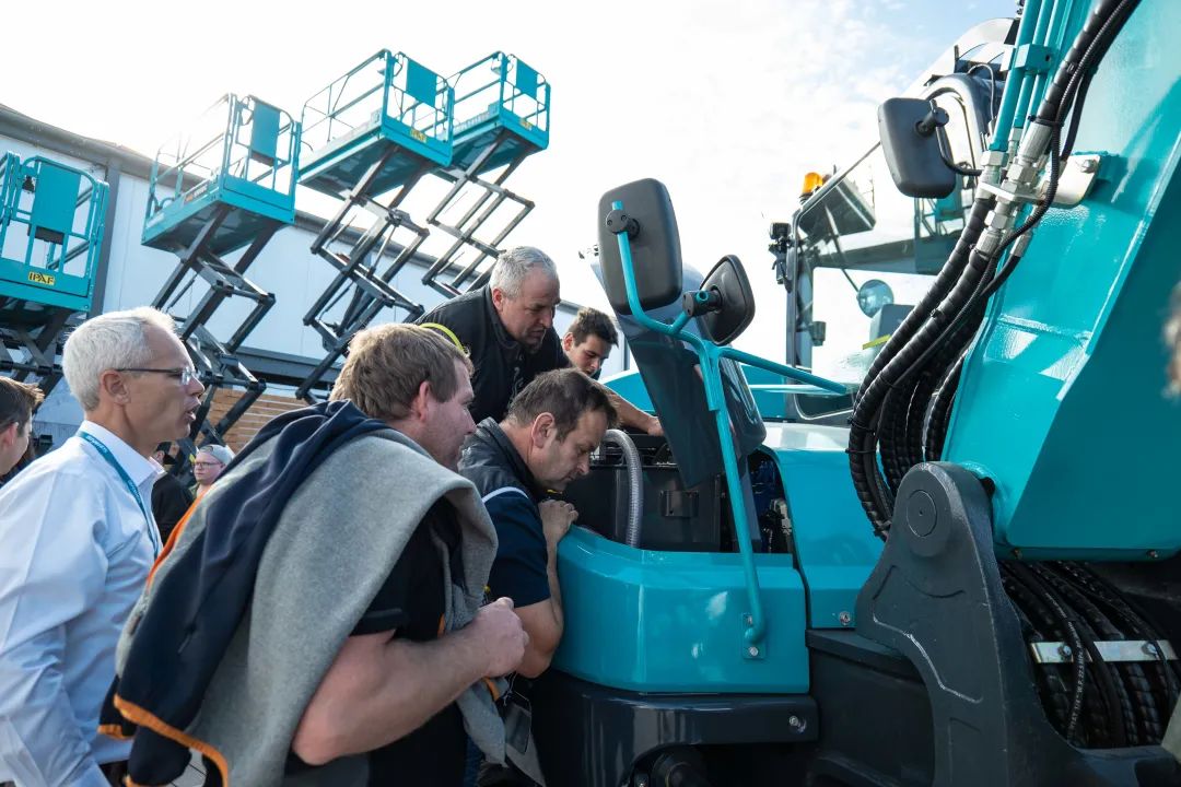 Bauma 2022 | 一组火热现场图带您重温尊龙凯时ag智能德国宝马展之旅