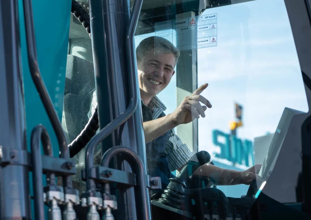 Bauma 2022 | 一组火热现场图带您重温尊龙凯时ag智能德国宝马展之旅