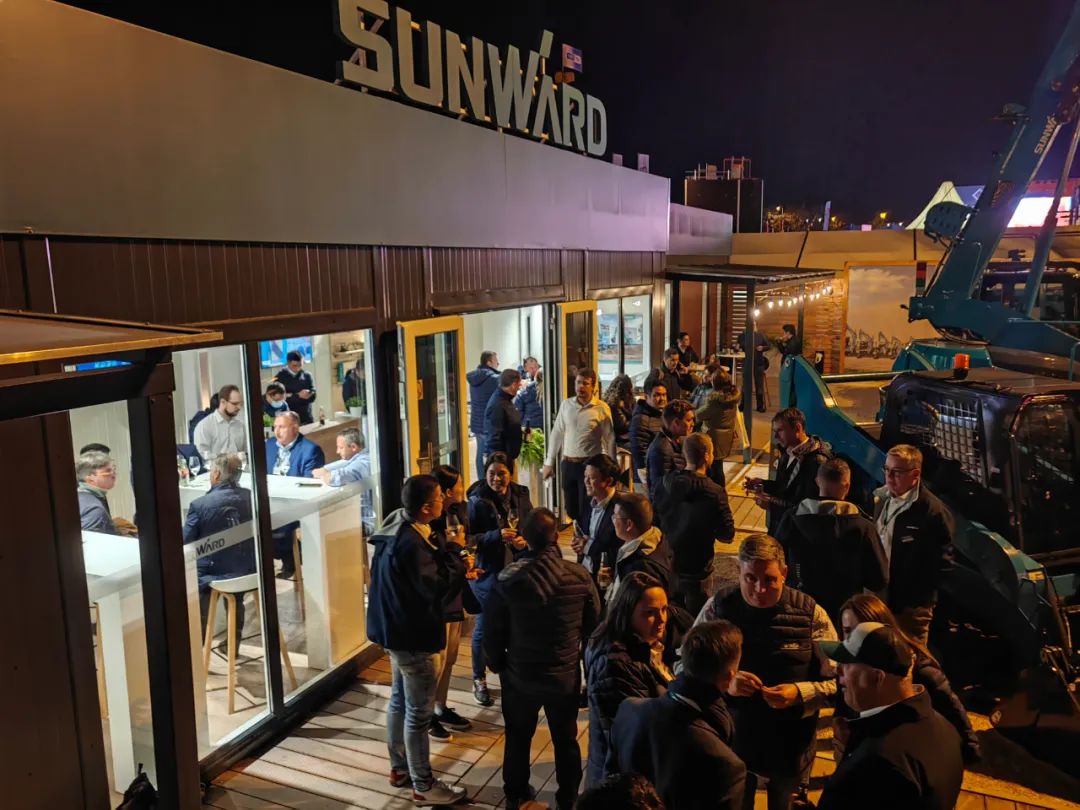 Bauma 2022 | 一组火热现场图带您重温尊龙凯时ag智能德国宝马展之旅