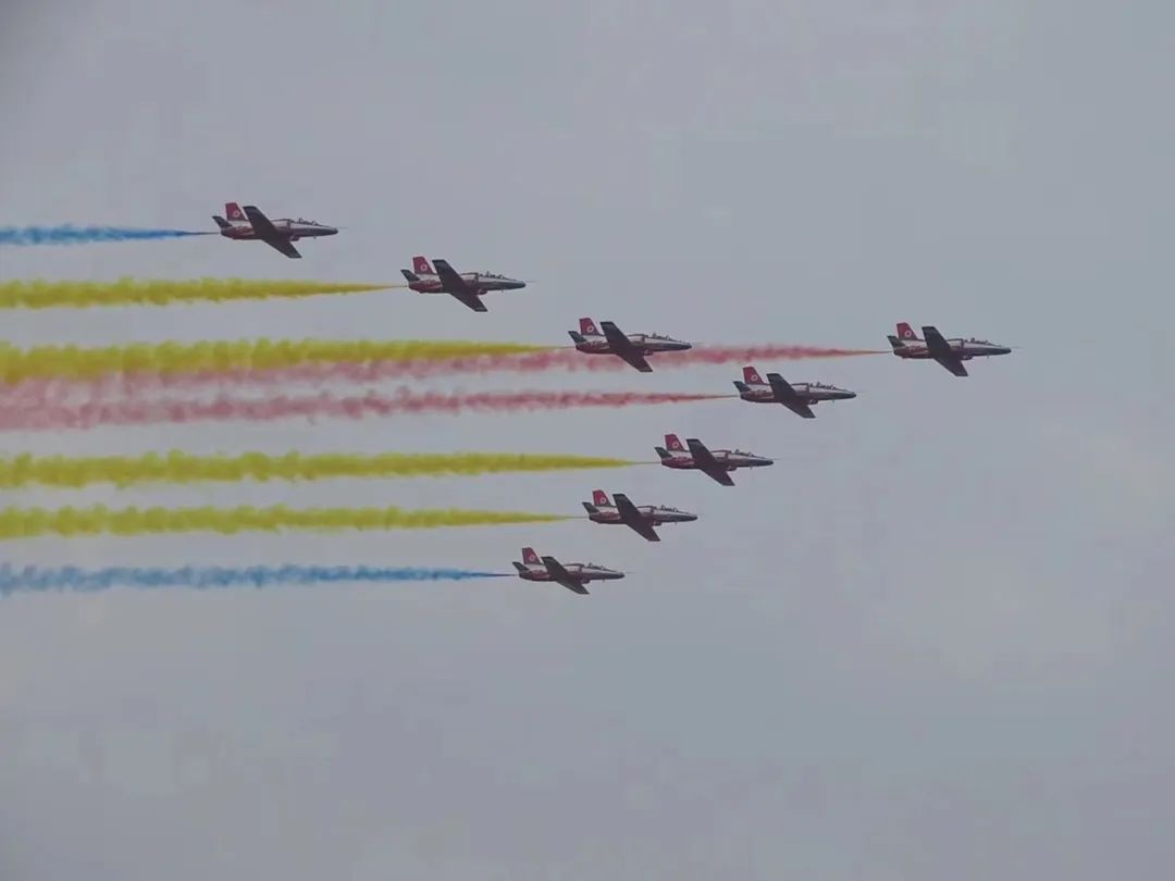 逆势翱翔！尊龙凯时ag航空携手相助同伴亮相2022南昌航行大会