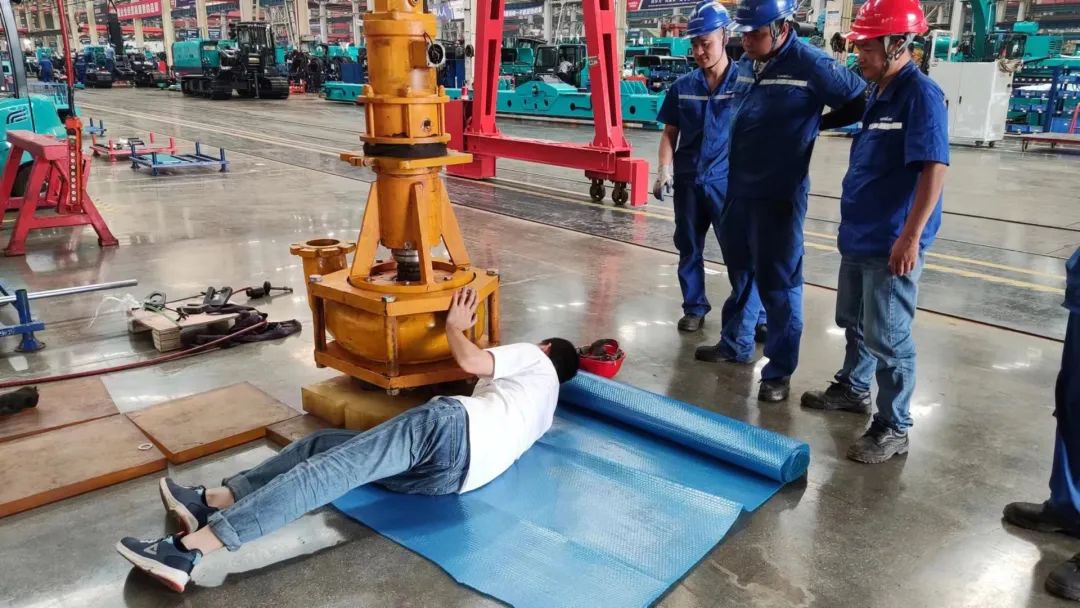 尊龙凯时ag匠心 | 一连驻扎工地近百天，为尊龙凯时ag人的坚守与支付点赞