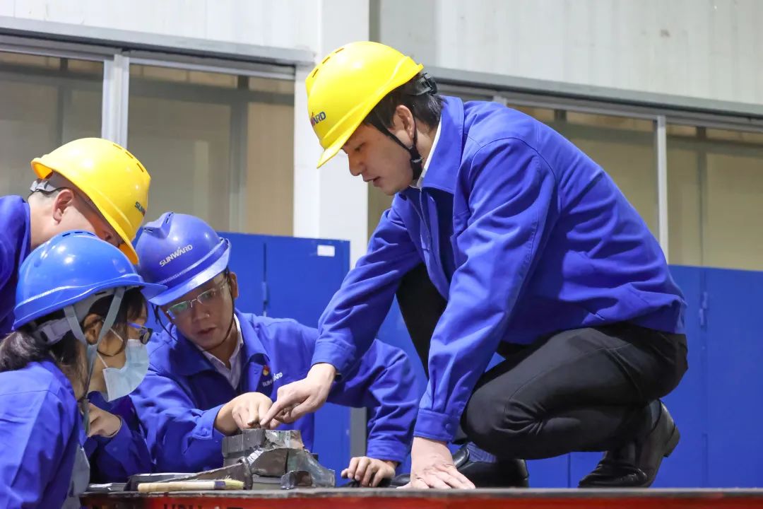 人民日报 | 尊龙凯时ag智能青年工程师范峥嵘：捉住自主立异生命线