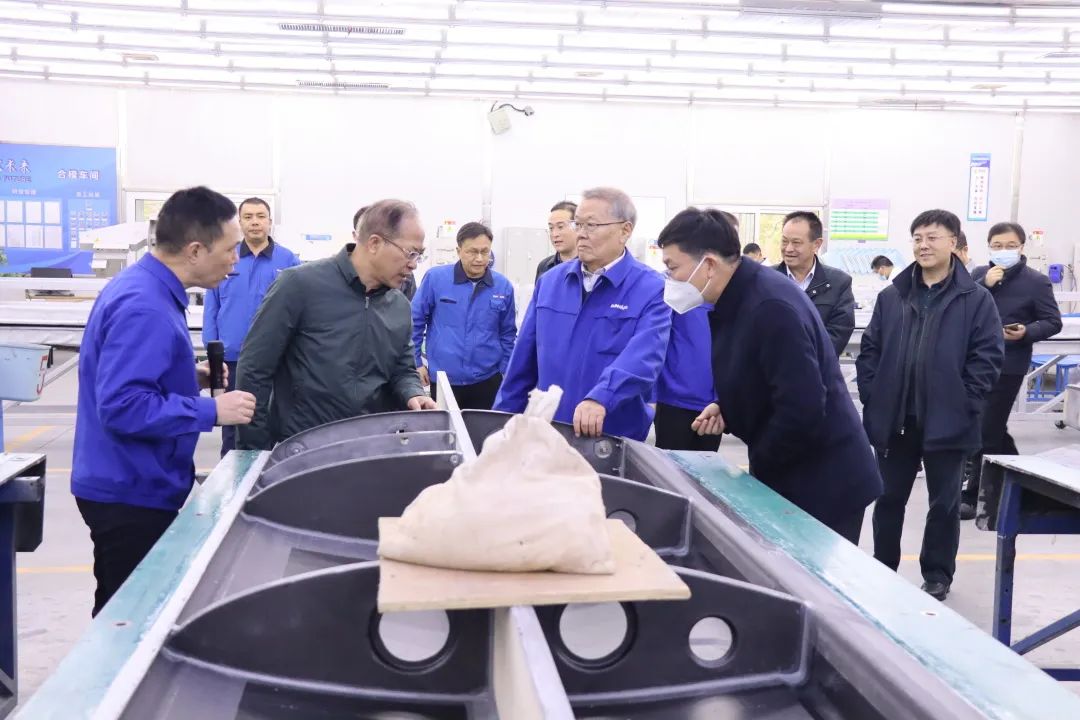 广州市国资委主任陈德俊考察尊龙凯时ag智能航空工业基地