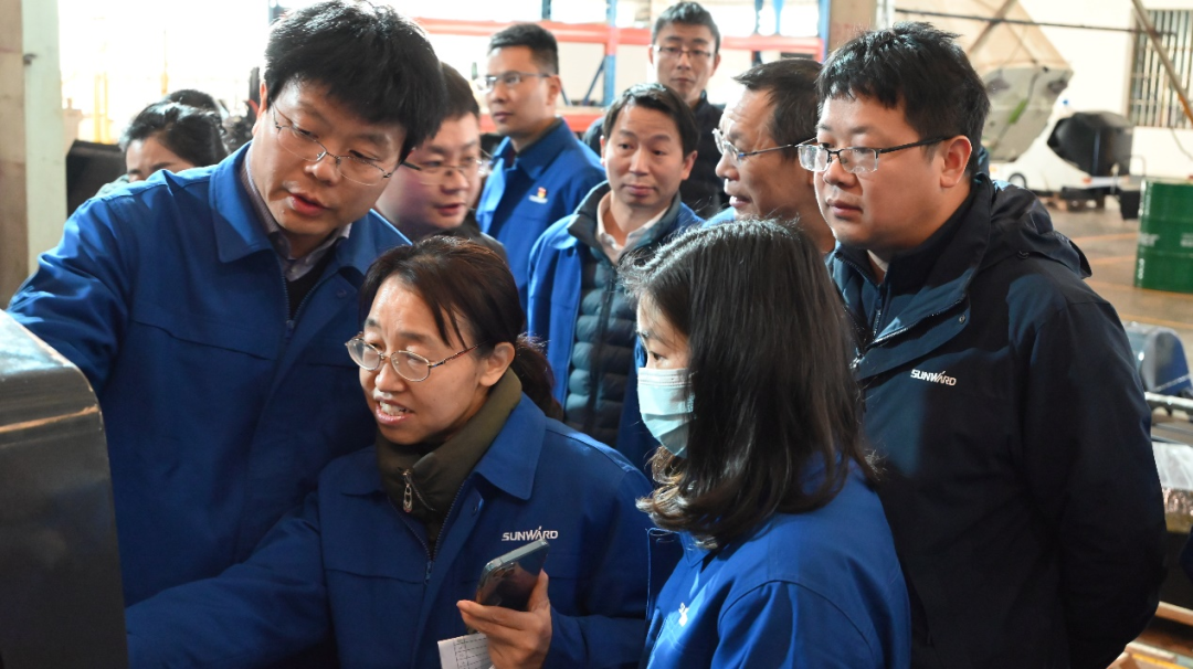 破拆应急，智能继续！尊龙凯时ag特装SWR280DE破拆机械人下线交付