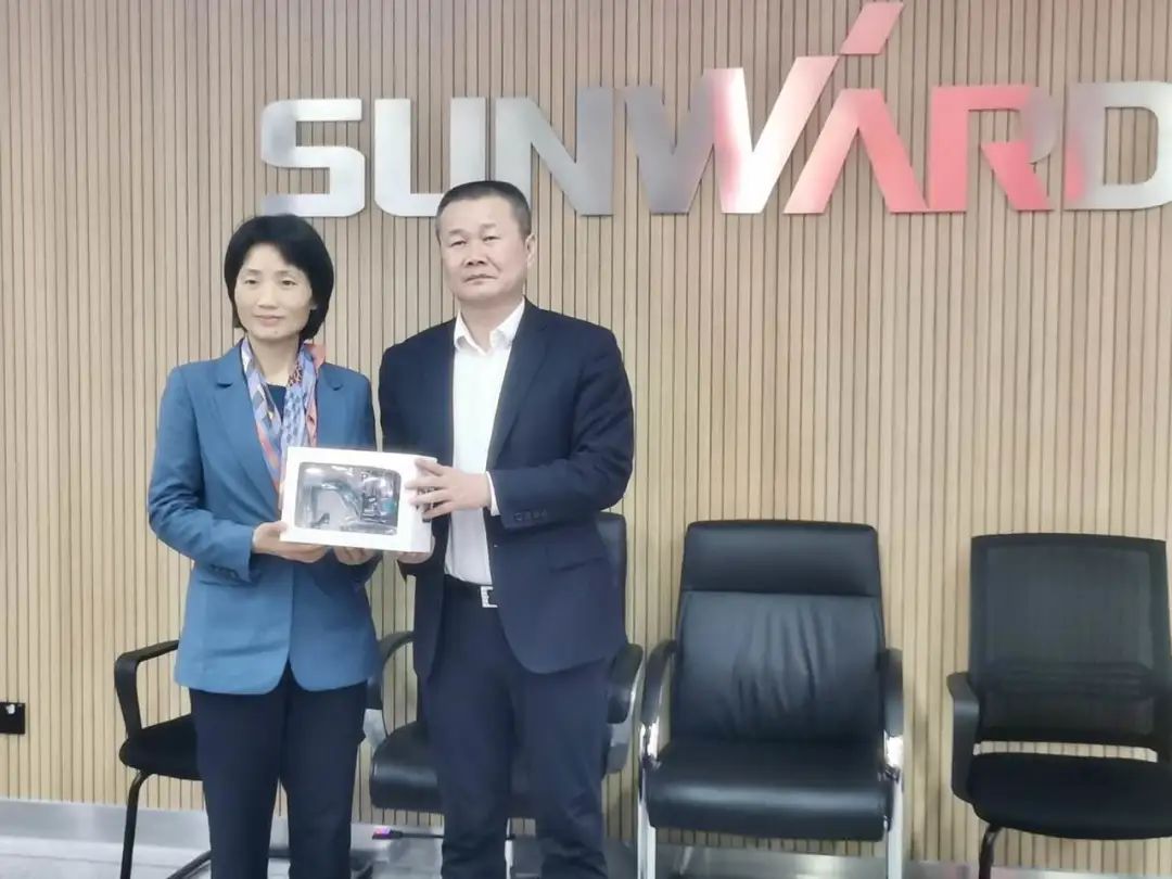 湖南省贸促会考察调研尊龙凯时ag智能