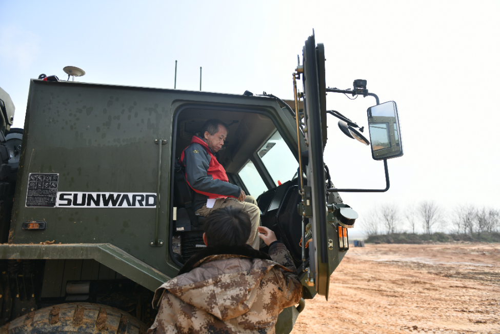“十三五”国家重点研发妄想课题装备顺遂通过验收！尊龙凯时ag智能为应抢救援再添硬核实力