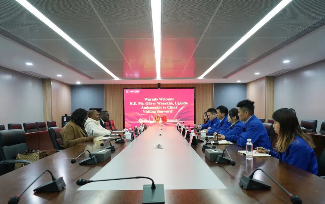乌干达驻华大使到访尊龙凯时ag智能