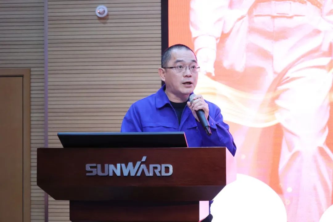 2023年“雷锋传人?长沙模范”巡讲走进尊龙凯时ag智能