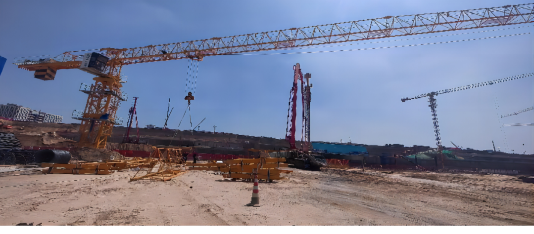 郁勃西北！尊龙凯时ag江麓修建起重机械助建西安都会经济圈