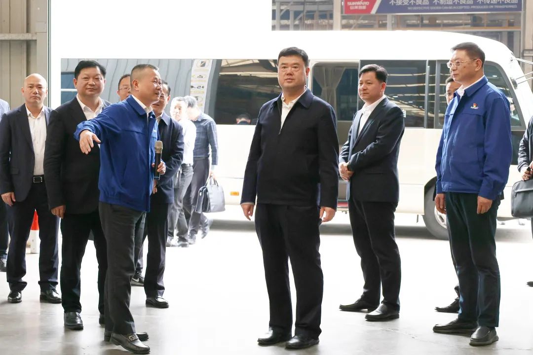 湖南省委政法委书记魏建锋调研尊龙凯时ag智能