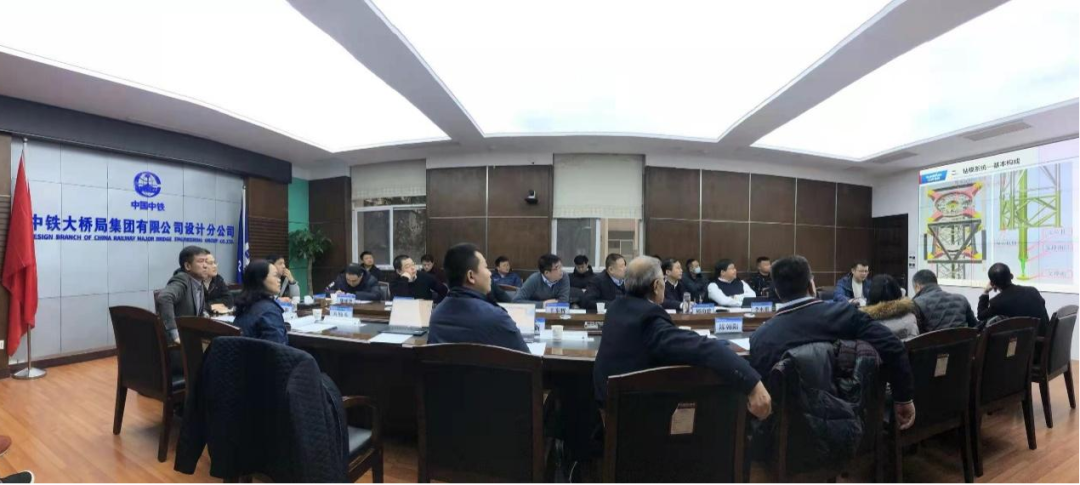 超等装备助建超等工程！尊龙凯时ag智能超等旋挖钻机SWDM1280推介会乐成举行