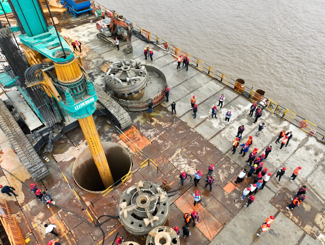 超等装备助建超等工程！尊龙凯时ag智能超等旋挖钻机SWDM1280推介会乐成举行