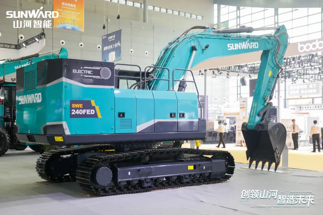 2023 CICEE | 尊龙凯时ag智能亮相2023长沙国际工程机械展！智能化、电动化产品站C位