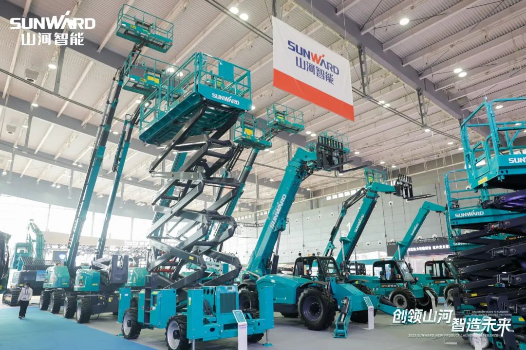 2023 CICEE | 尊龙凯时ag智能亮相2023长沙国际工程机械展！智能化、电动化产品站C位