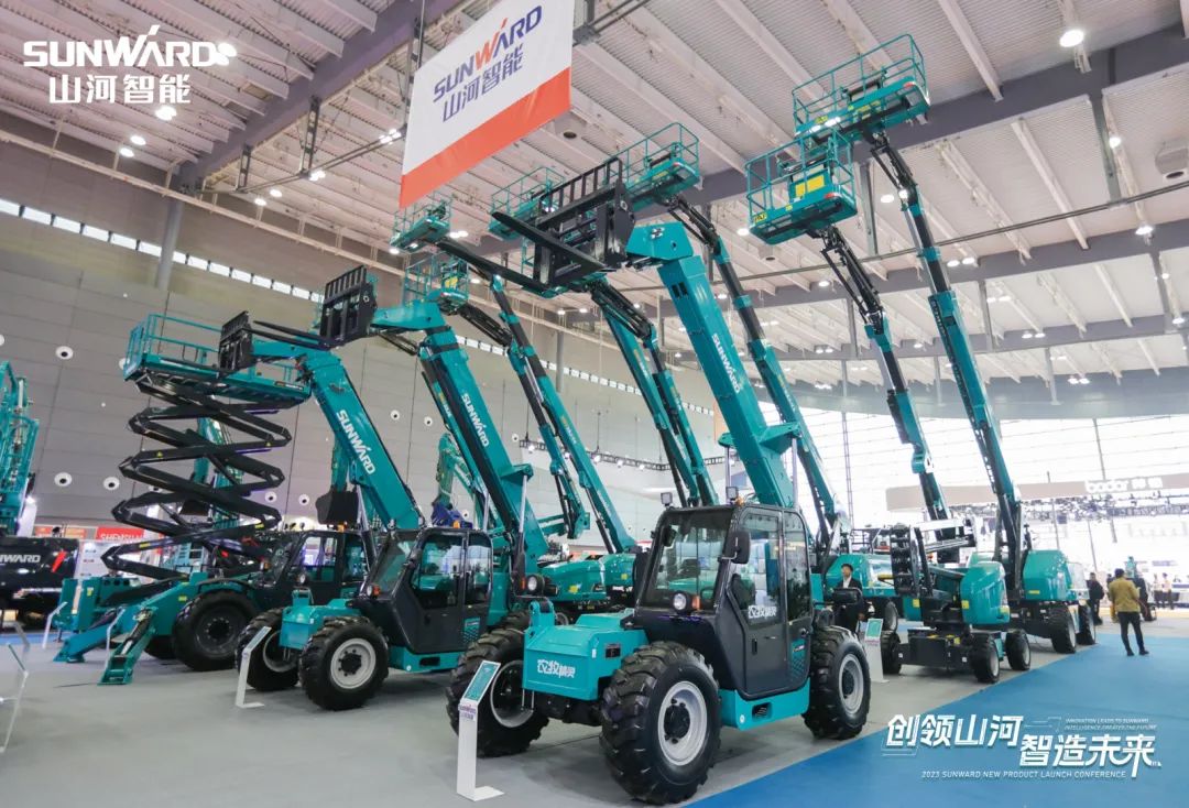 2023 CICEE | 尊龙凯时ag智能亮相2023长沙国际工程机械展！智能化、电动化产品站C位
