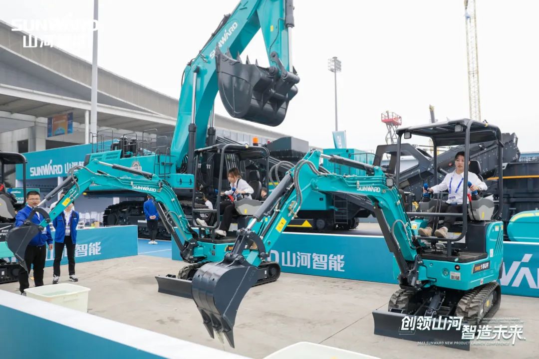 2023 CICEE | 尊龙凯时ag智能亮相2023长沙国际工程机械展！智能化、电动化产品站C位