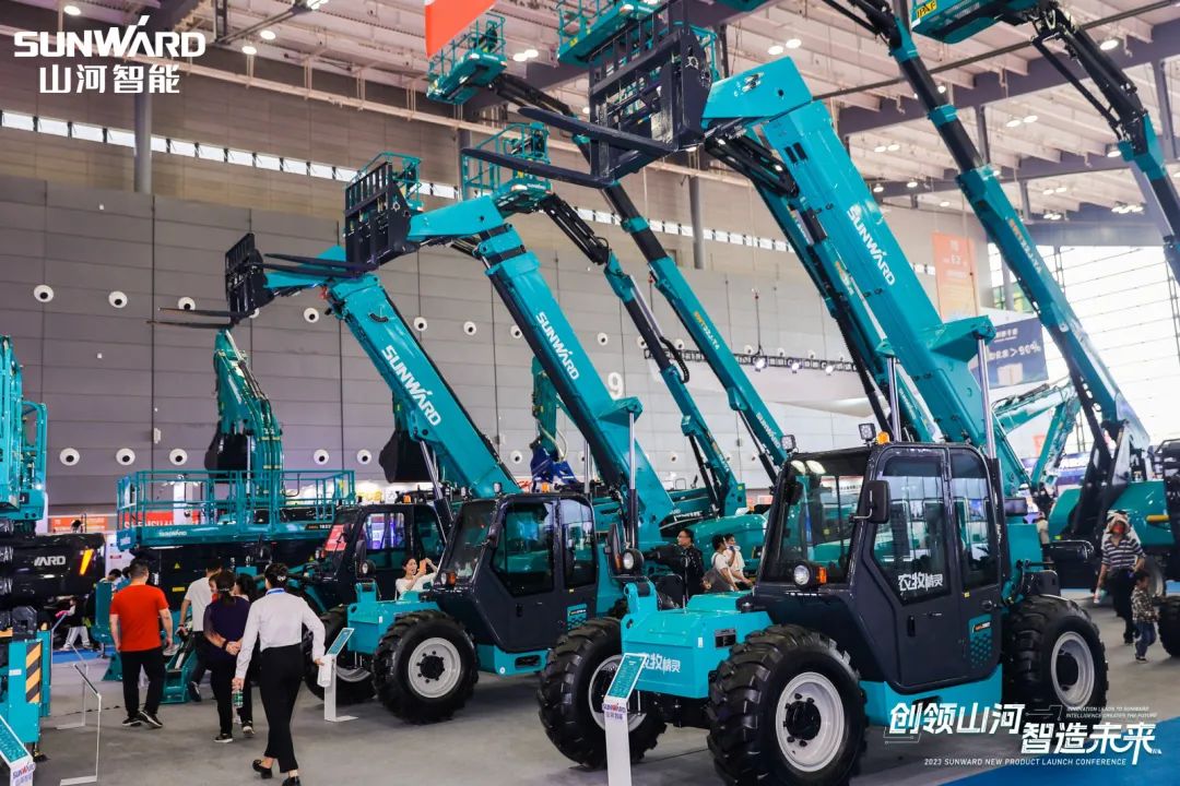 聚焦电动化、智能化！尊龙凯时ag智能全系列高空机械产品亮相长沙展