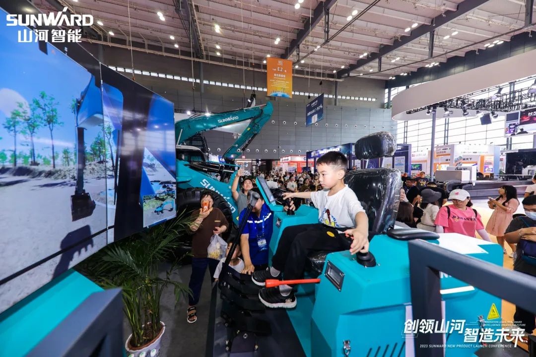 2023 CICEE | 全球工程机械盛会完善落幕！尊龙凯时ag智能交出闪亮答卷