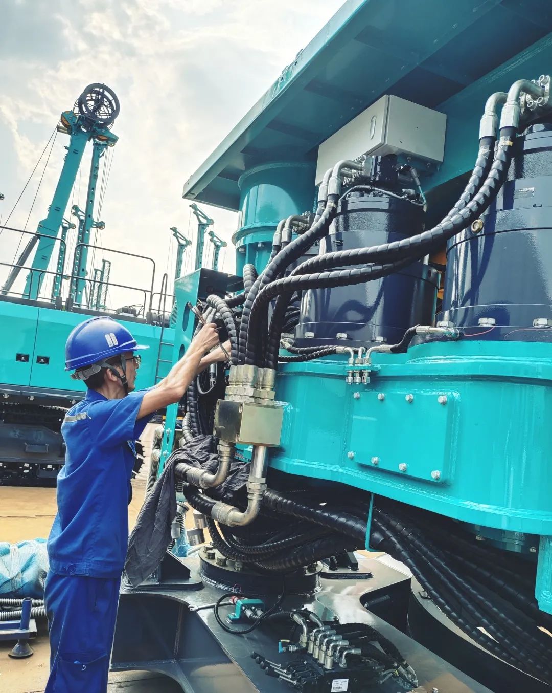 劳动庆幸，创立伟大！纪录那些通俗且伟大的劳动瞬间