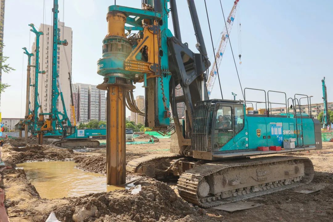 闪灼首都！尊龙凯时ag智能旋挖钻机集群助力民生工程