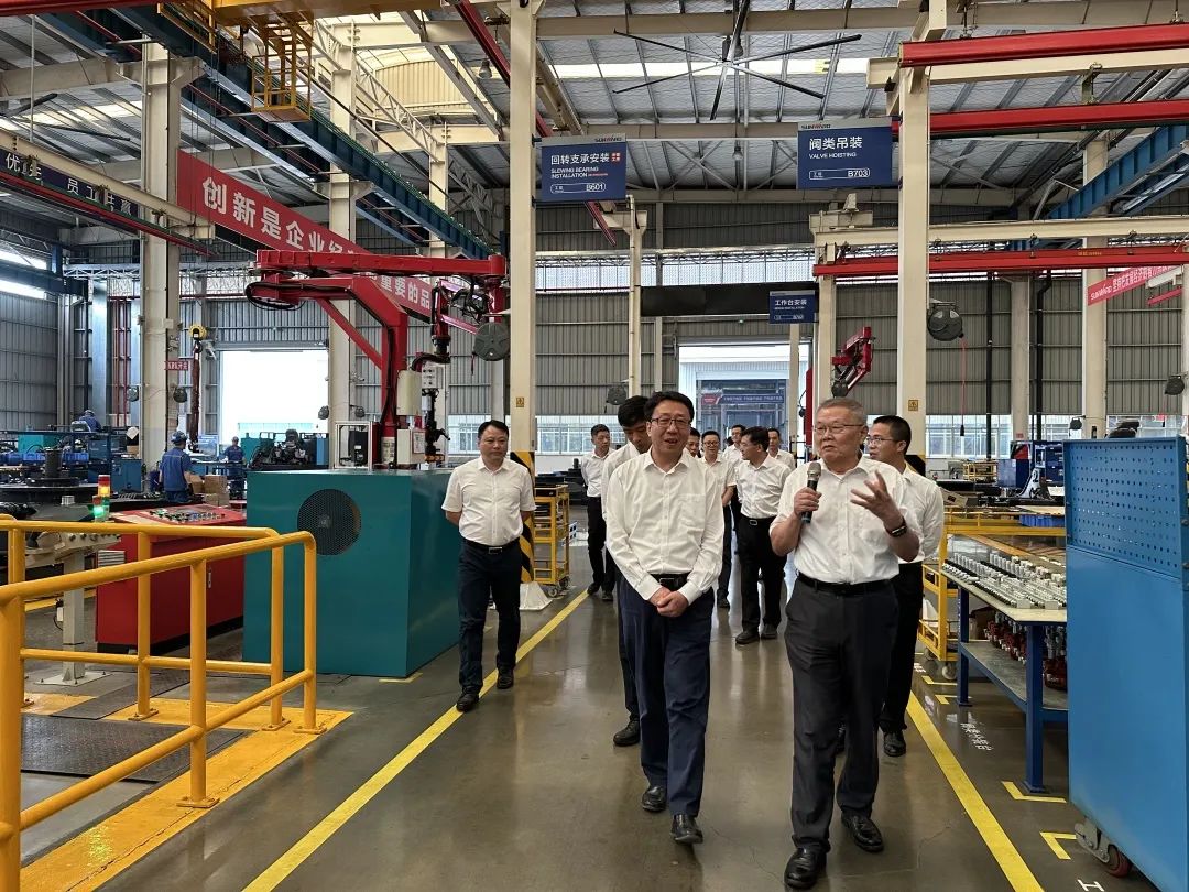 中国联通集团副总司理梁宝俊到访尊龙凯时ag智能