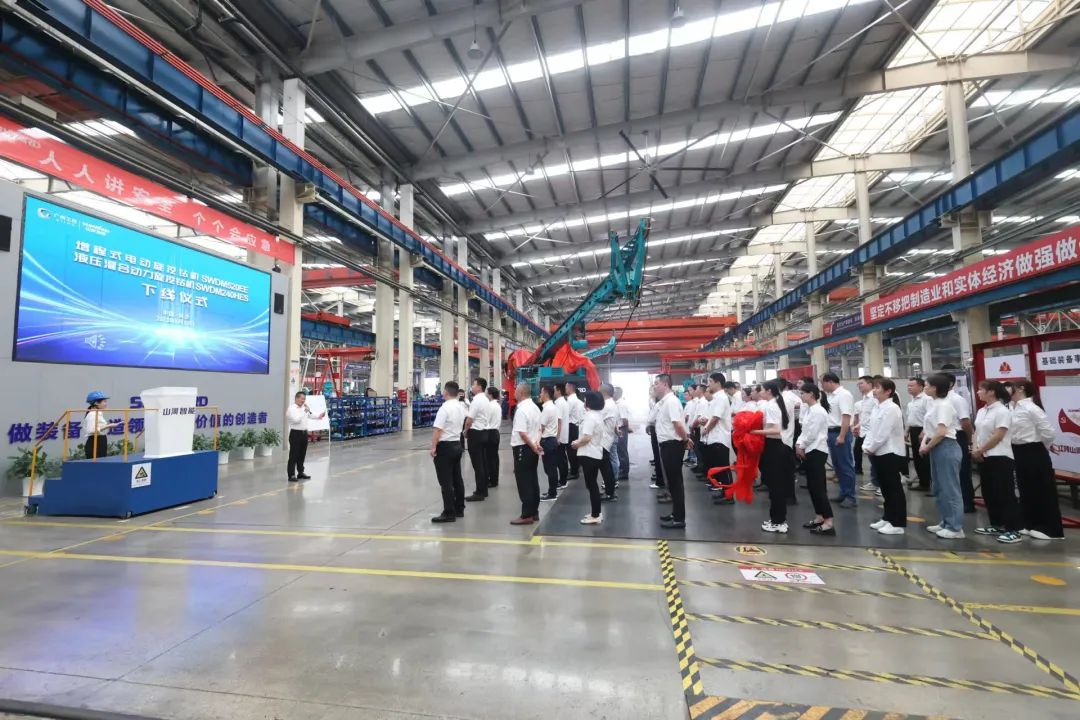 助力“双碳”、绿动未来！尊龙凯时ag智能增程式电动旋挖钻机、液压混淆动力旋挖钻机齐交付