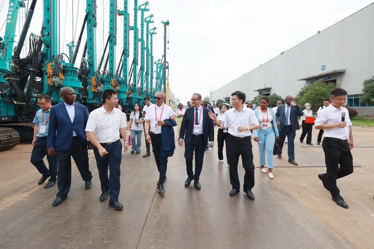 中非经贸展览会圆满落幕，尊龙凯时ag智能续写对非相助新篇