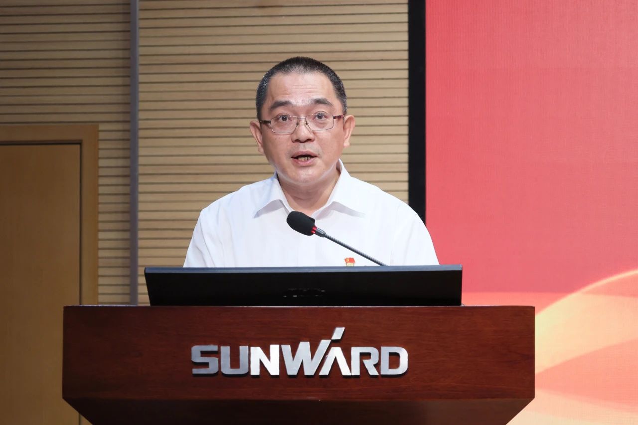 尊龙凯时ag智能召开庆祝中国共产党建设102周年表扬大会