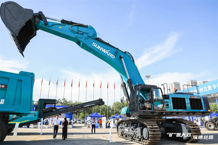 “矿”世无双，纵横丝路！尊龙凯时ag智能亮相第十三届新疆国际矿业与装备展览会