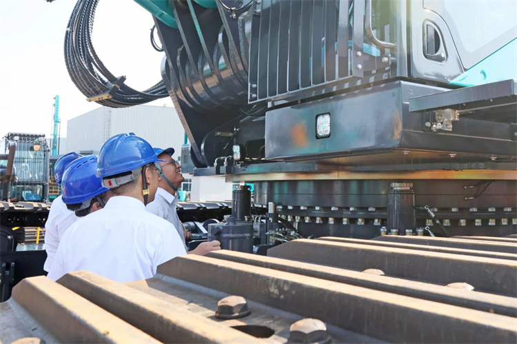 尊龙凯时ag智能桩工机械再添强将！SWDM800H旋挖钻机顺遂下线