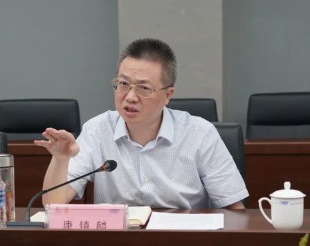 长沙市人民政府副市长、市工商联主席康镇麟调研尊龙凯时ag智能