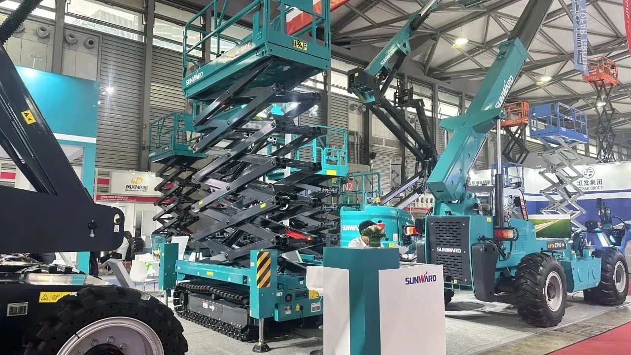 精品出击，闪灼魔都！尊龙凯时ag智能全系列高空机械亮相2023亚洲国际高空展