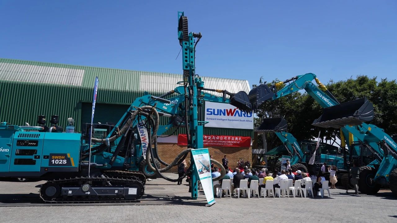 尊龙凯时ag智能南非公司正式开业，开启中非相助新篇章