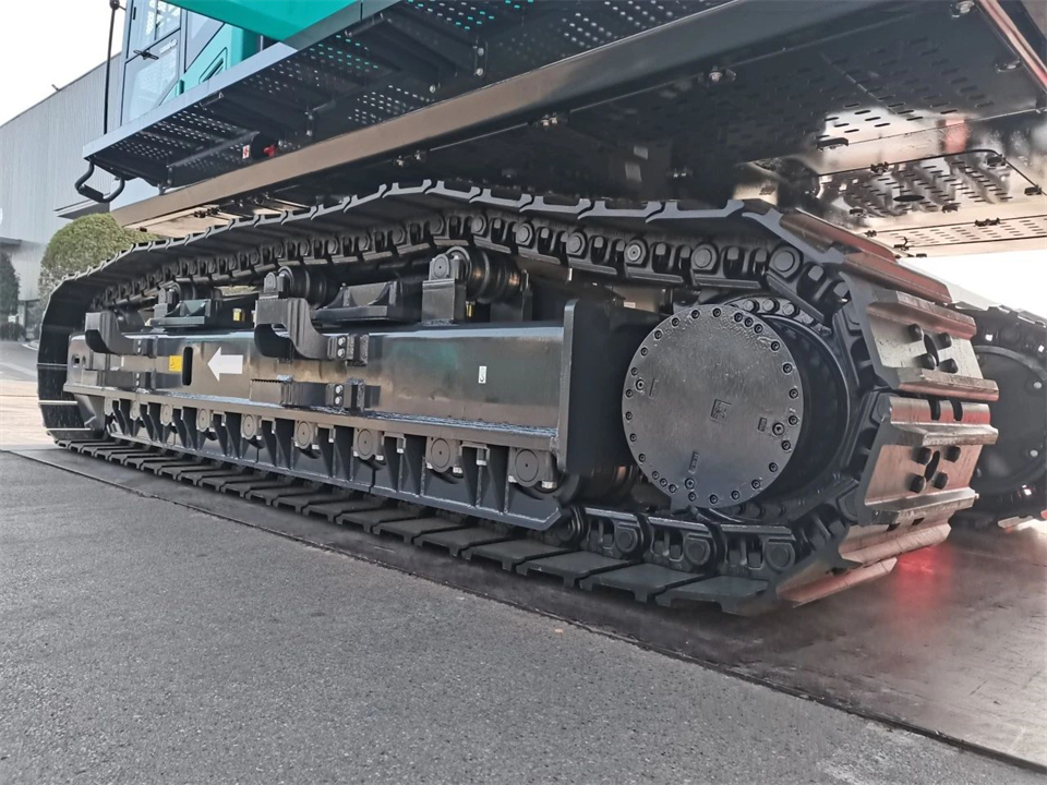 定制开发、功效更强！尊龙凯时ag智能SWE750ELR加长臂液压挖掘机下线交付