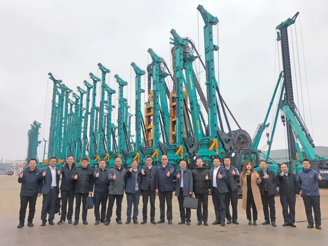 增强全方位相助！中铁二十局到访尊龙凯时ag智能