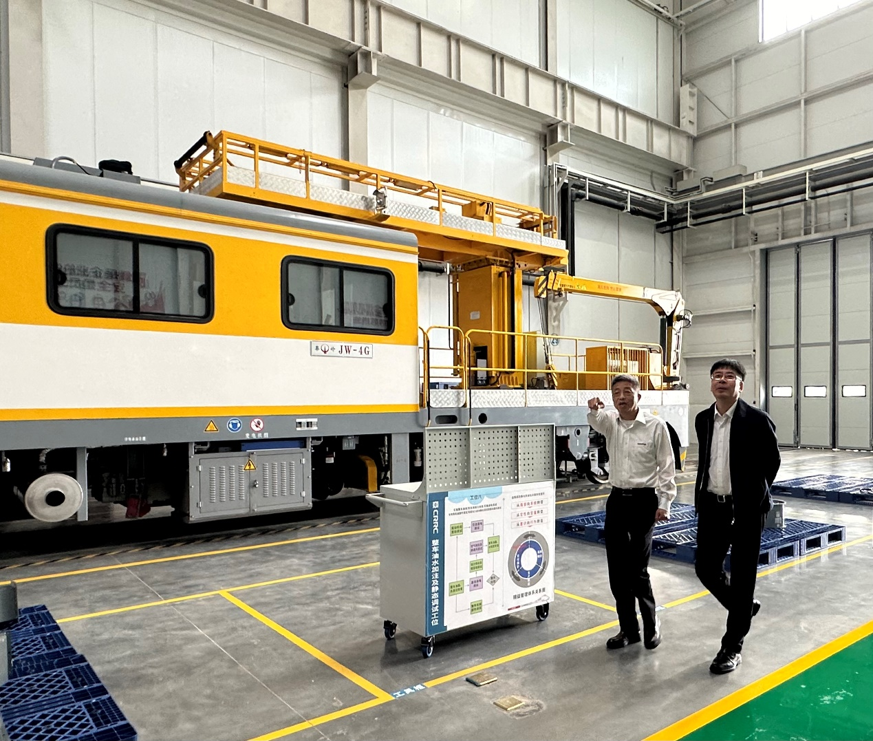 CPH-30J道岔铺换机组全球宣布！尊龙凯时ag智能与宝鸡中车时代共绘铁路装备新篇章！