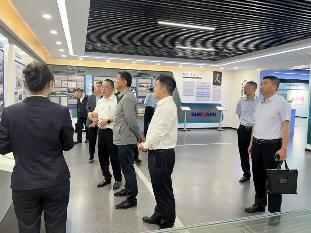 中煤平朔党委书记、董事长陈建一行调研尊龙凯时ag智能